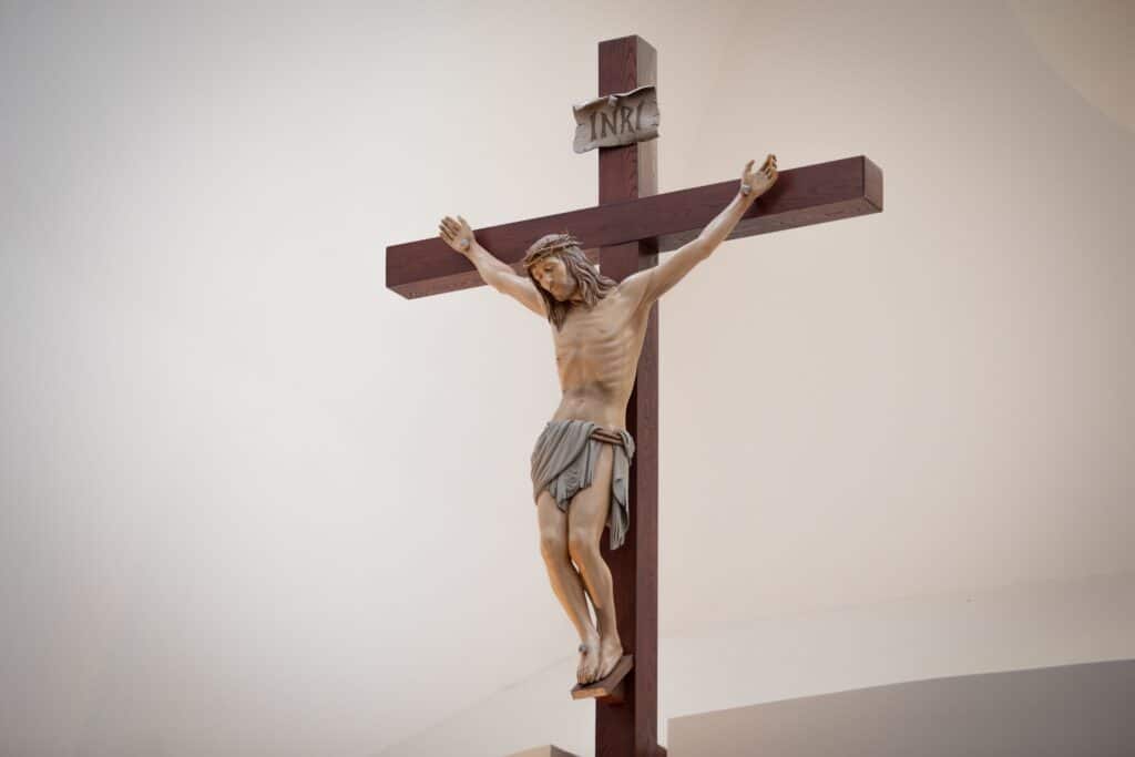 Jesus-Crucifiction-matt-marzorati-unsplash